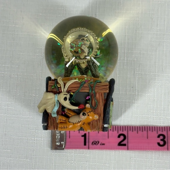 Disney Nightmare Before Christmas Jack & Zero Mini Snow Globe - Picture 13 of 13